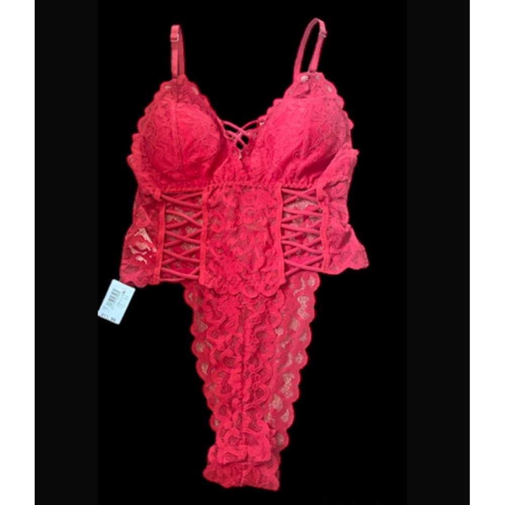 Medium size red bodysuits   Lingerie